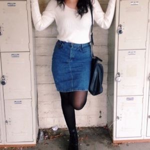 High waisted denim skirt!