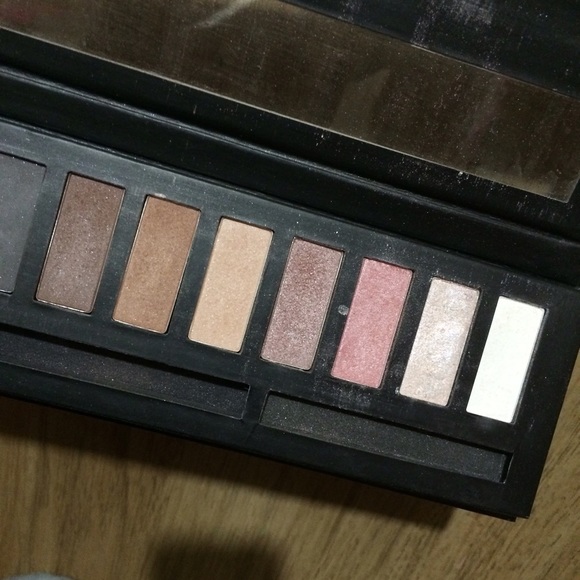 Love and beauty smokey palette - Picture 4 of 4