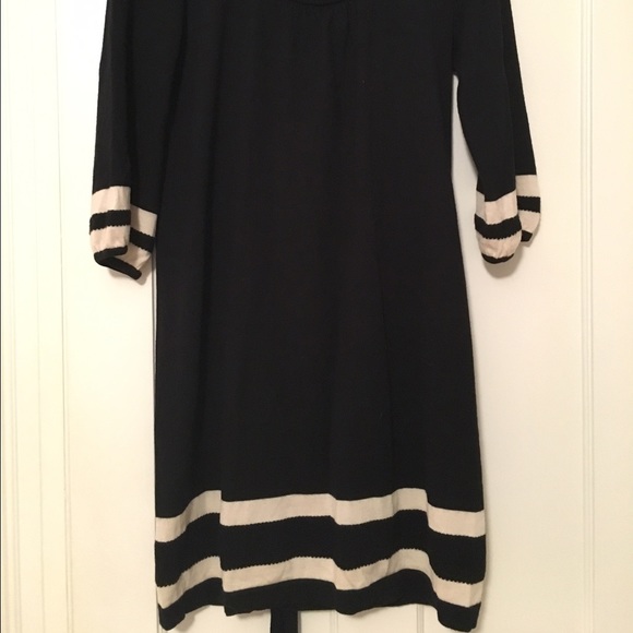 *** SOLD *** Lilly Pulitzer Connie Sweater Dress - Picture 2 of 3