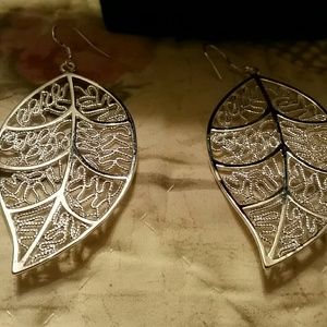 Silver leaf earrings very cute