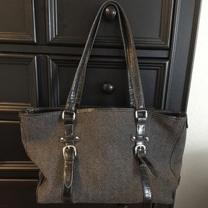 Tweed like tote