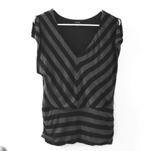 Apt. 9 V-Neck Chevron print shirt.
