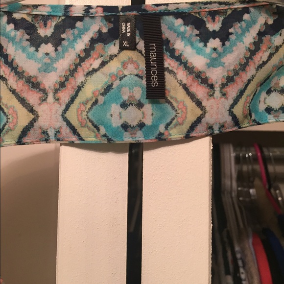🛑SOLD🛑Maurice's blouse - Picture 2 of 2