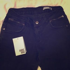 Anine Bing ankle zip jeans!