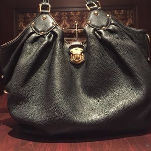 Louis vutton black leather mahina monogram bag!