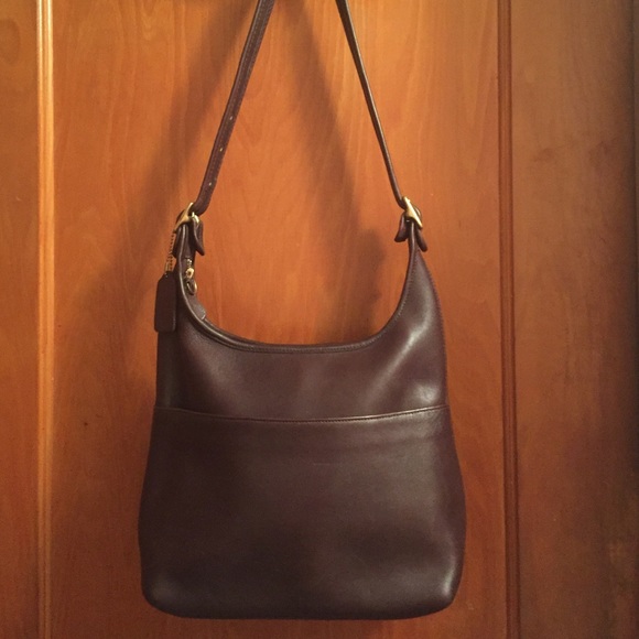 Coach Handbags - Authentic Coach bucket shoulder bag