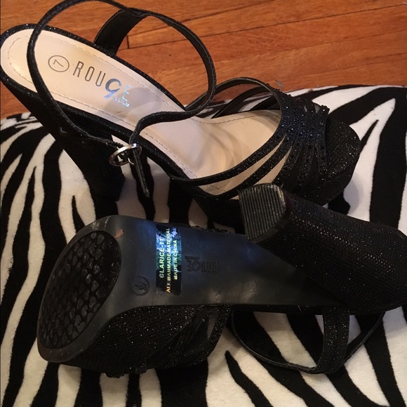 Heels - Picture 2 of 4