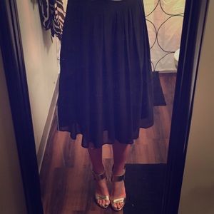 Classic White House Black Market Skirt