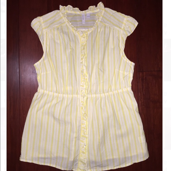 Old Navy Spring Top - Picture 1 of 2