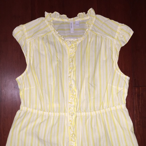 Old Navy Spring Top - Picture 2 of 2