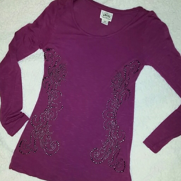 3/4 length embellished shirt