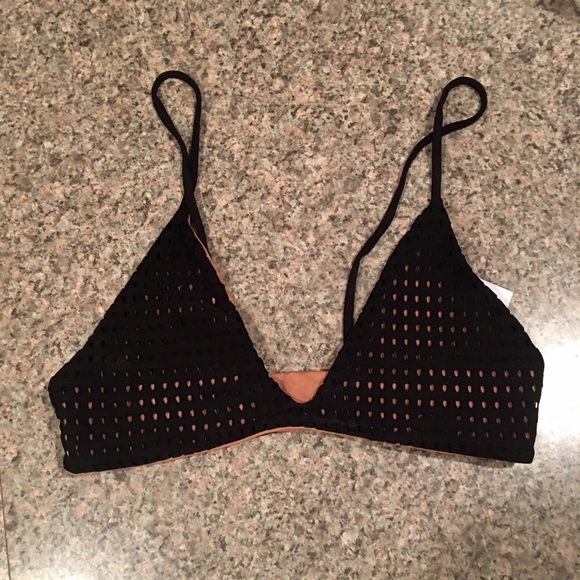 🌟SOLD🌟Acacia Na Pali Top - Picture 3 of 4