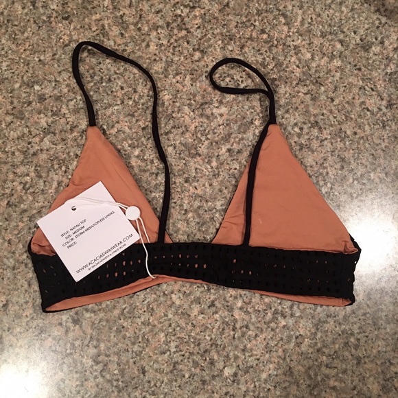 🌟SOLD🌟Acacia Na Pali Top - Picture 4 of 4