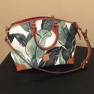 Dooney & Bourke purse