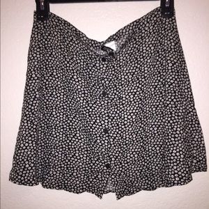 Daisy black skirt