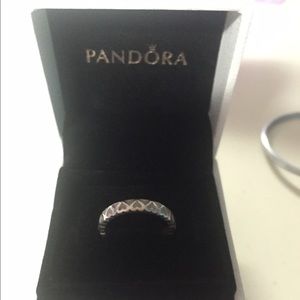 Pandora ring