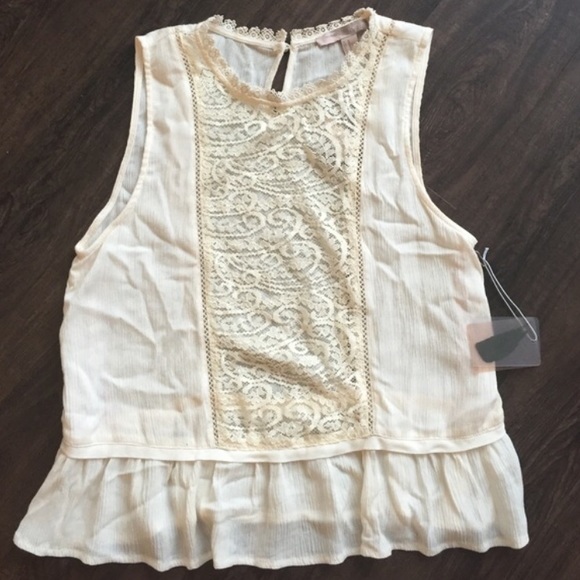 NWT Forever 21 cream lace top