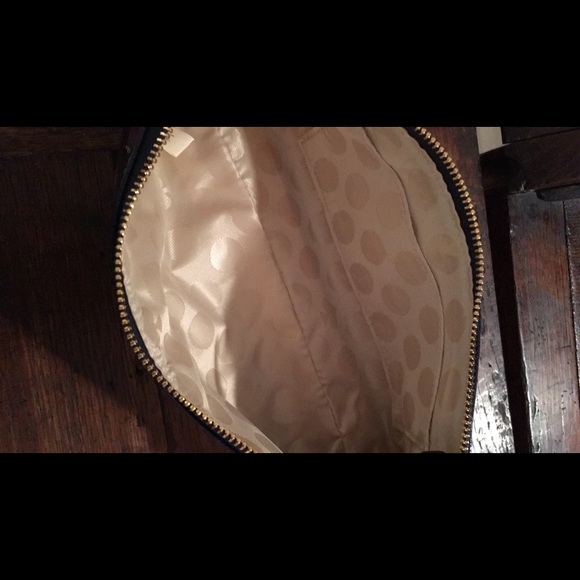 *** SOLD *** NWOT Kate Spade cosmetic case - Picture 2 of 2
