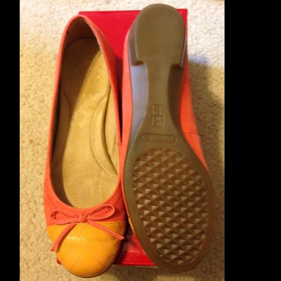 EUC Aerosoles 7.5 coral ballet flats