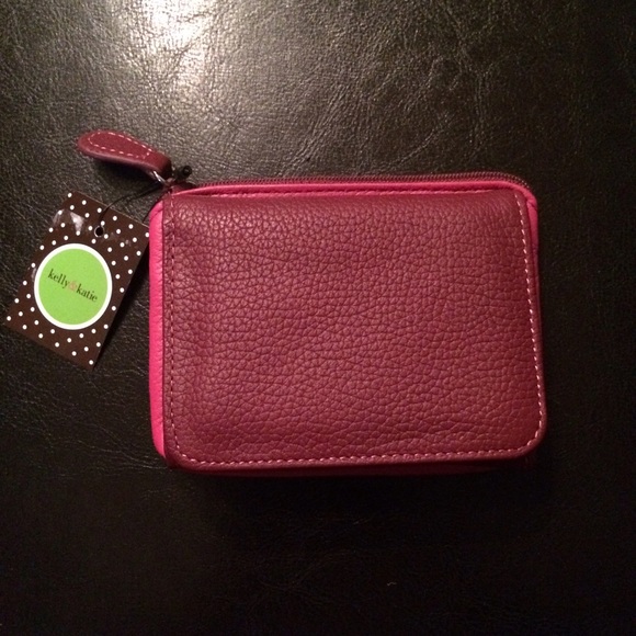 Kelly & Katie Handbags - Kelly & Katie Small wallet NWT