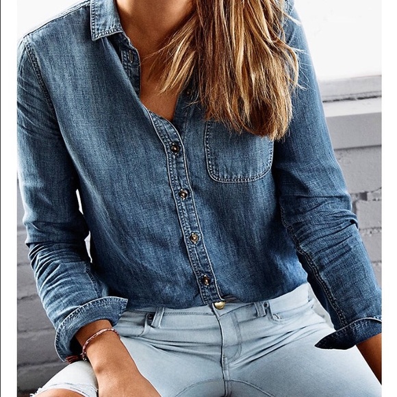 American Eagle denim shirt