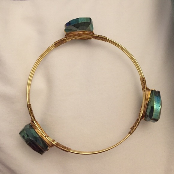 Stone wire bangle - Picture 2 of 3