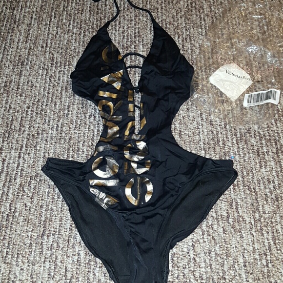 ***SOLD*** VS monokini NWOT