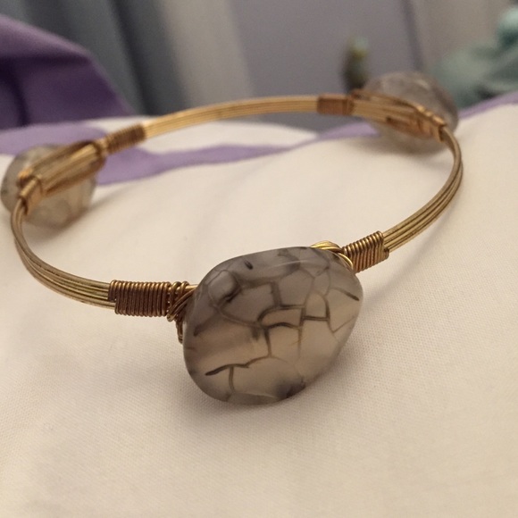 Stone wire bangle - Picture 2 of 3