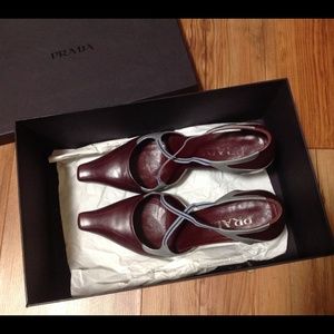 Prada Calzature Donna Burgundy high heels