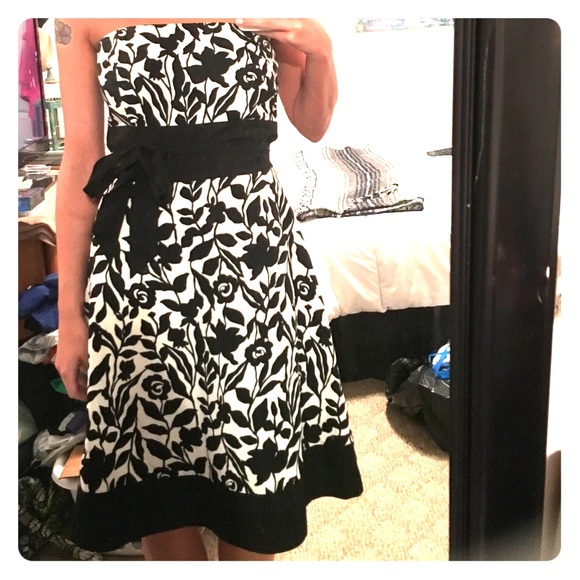 Black & white dress w/ removable straps