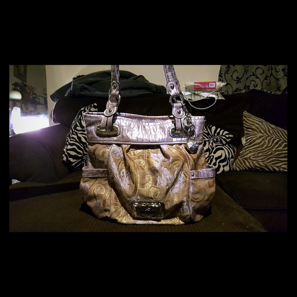 Kathy van Zealand handbag gently used