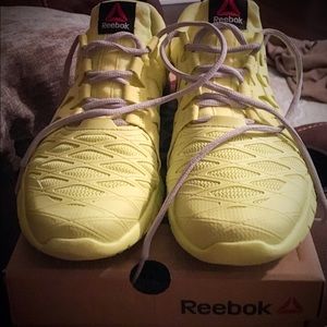 Reebok ZRC TR Crosstrainer, sz 7.5, yellow/gray