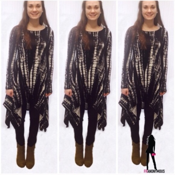 Black and White Tie Dye Dress - Picture 2 of 4