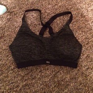 VS sports bra 34 D