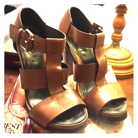Theory sandals