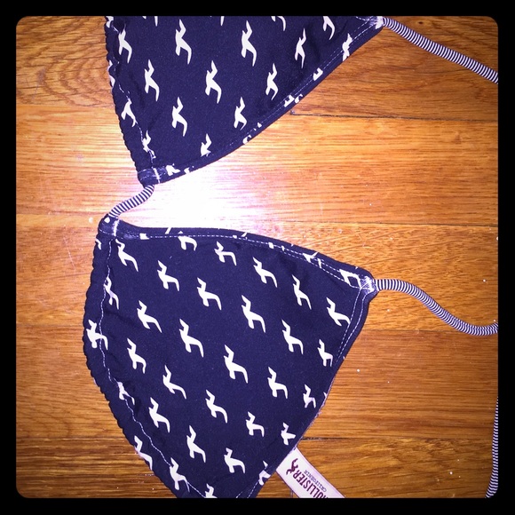 Hollister bikini top
