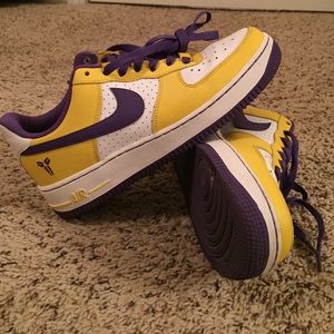 Kobe Air Force 1s 💛💜