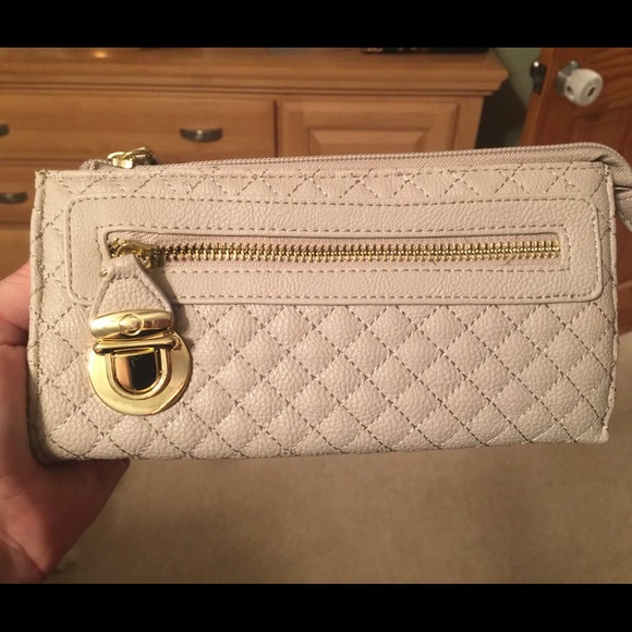 Brand new Steve Madden wallet - Picture 2 of 4
