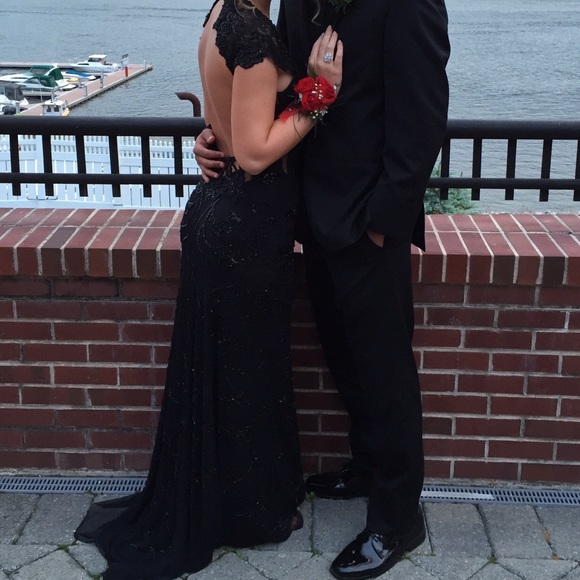 Prom dress - Picture 1 of 4