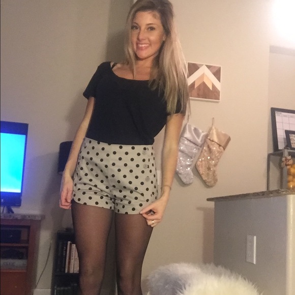 tan and black polka dot shorts - Picture 3 of 3
