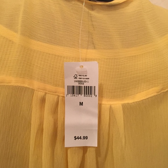 🚫SOLD🚫🆕 Banana Republic Faux Wrap Blouse - Picture 2 of 4