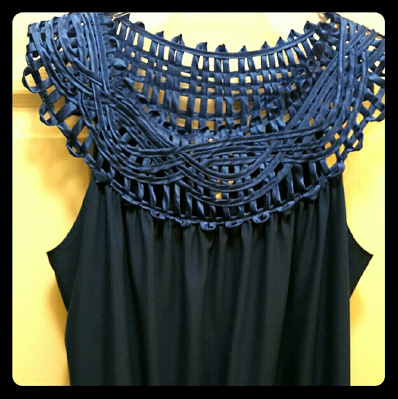 SELLING4MOM! NWOT Blue Sleeveless Woven Tank