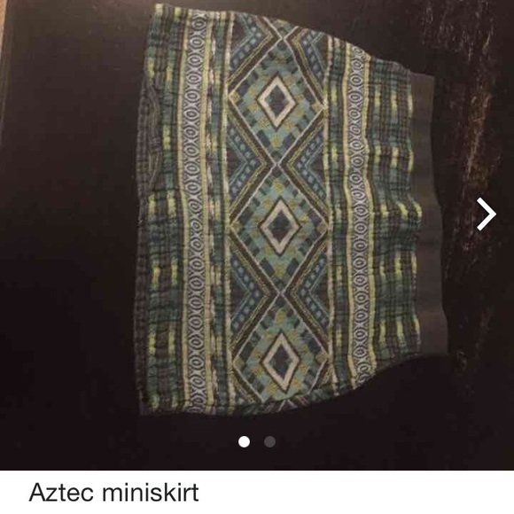 Aztec mini skirt