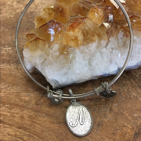 {N} Silver Bangle