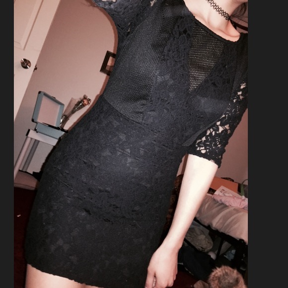 Beautiful LBD 🌸OPEN FOR TRADING🌸