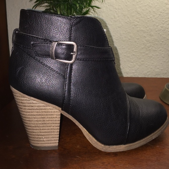 Rampage ankle boots