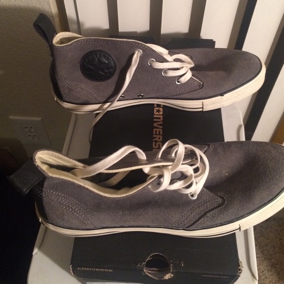 Grey suede converse - Picture 3 of 3