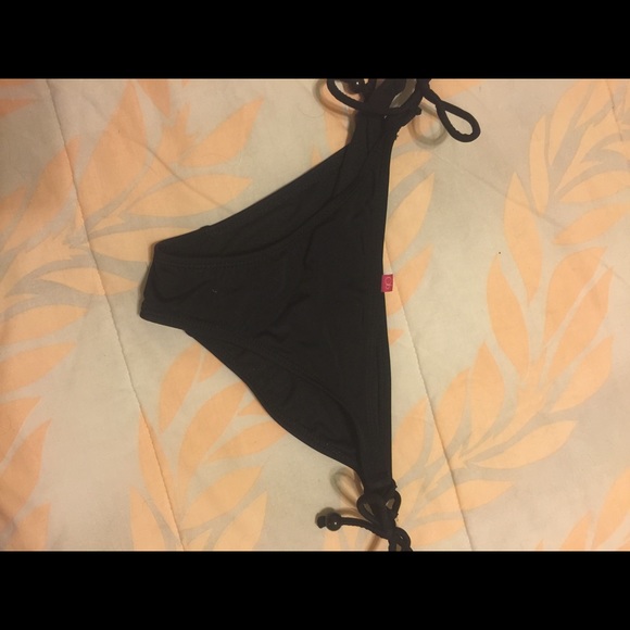 OP black bikini bottoms