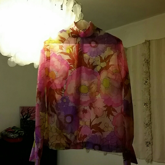 Vintage pink sheer floral top - Picture 1 of 3