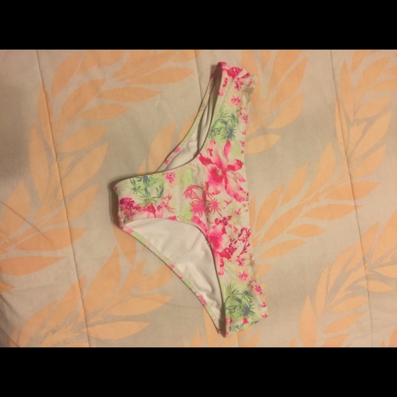 VS Bikini Bottoms! Floral!